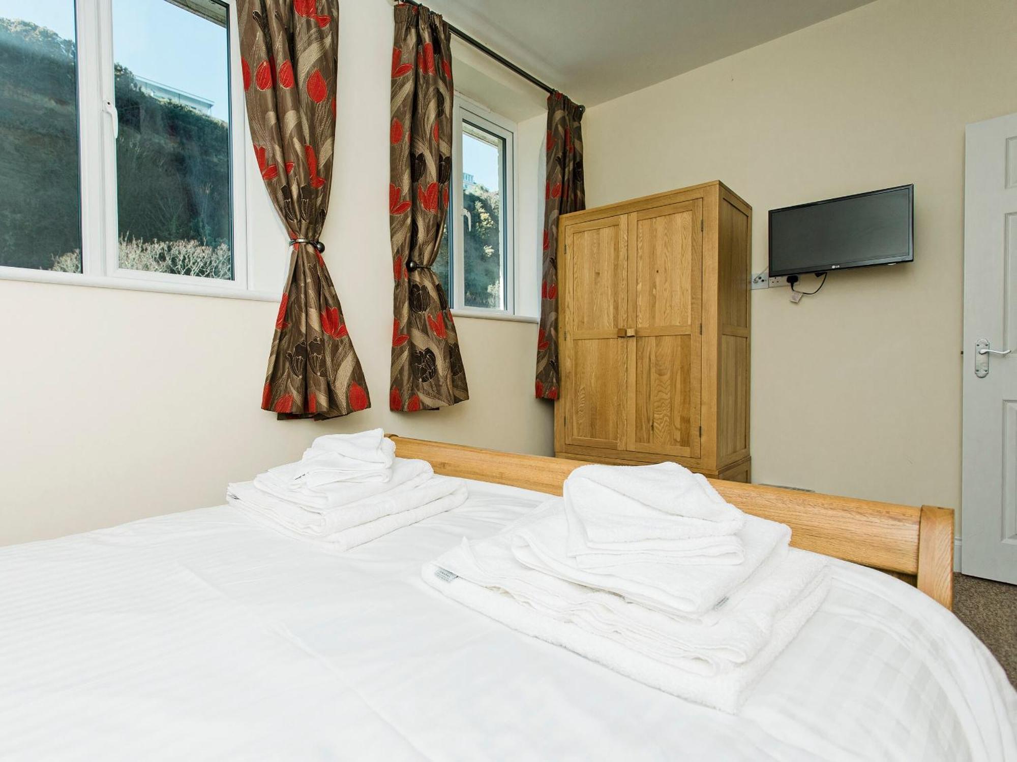 Sunny Beach Apartments Shanklin Εξωτερικό φωτογραφία