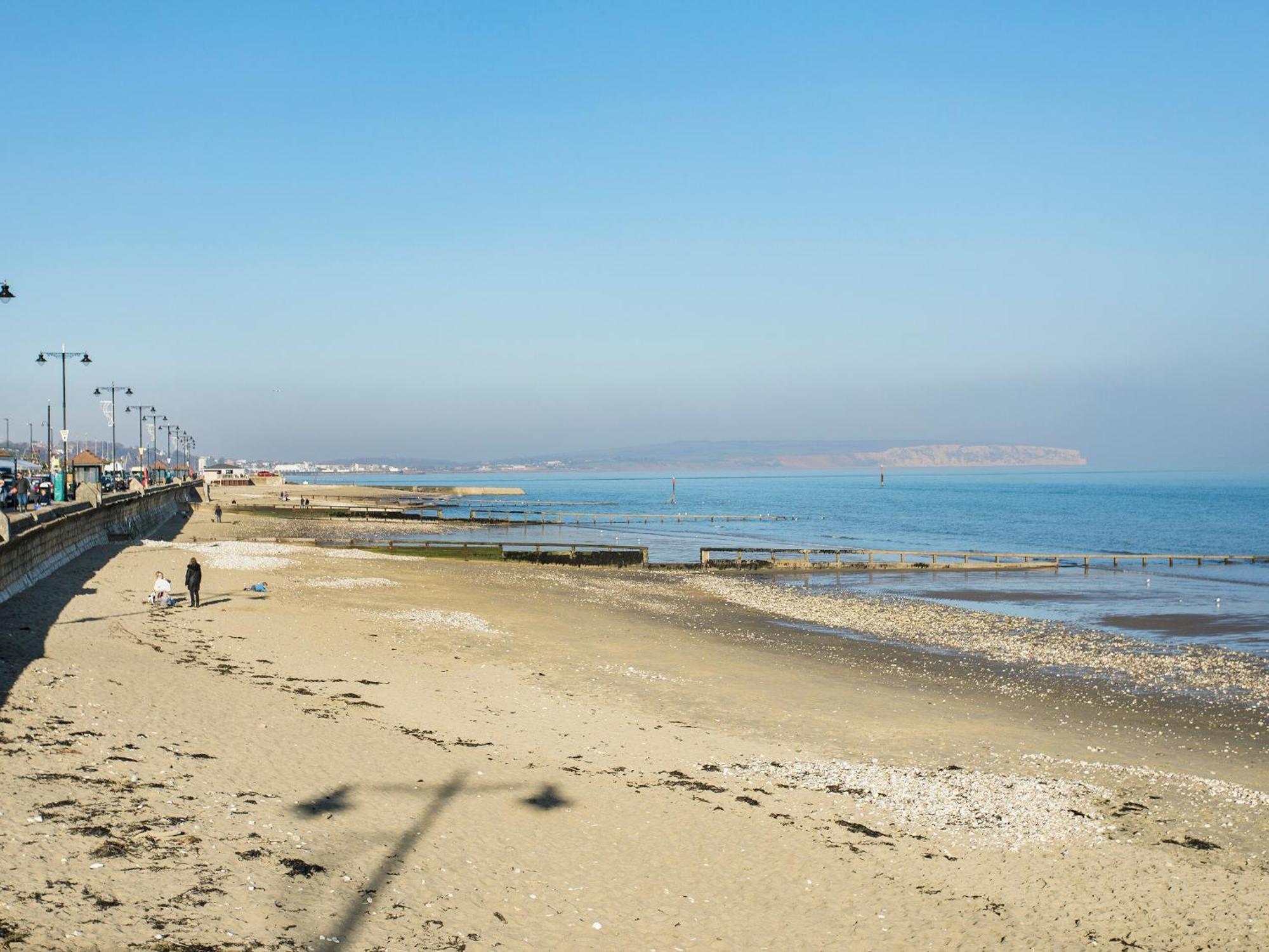 Sunny Beach Apartments Shanklin Εξωτερικό φωτογραφία